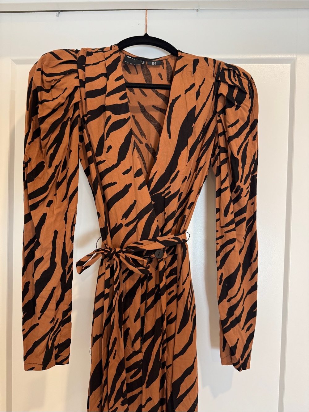 ASOS Design Tiger Print Wrap Jumpsuit Puff Sleeve Belted Size 0